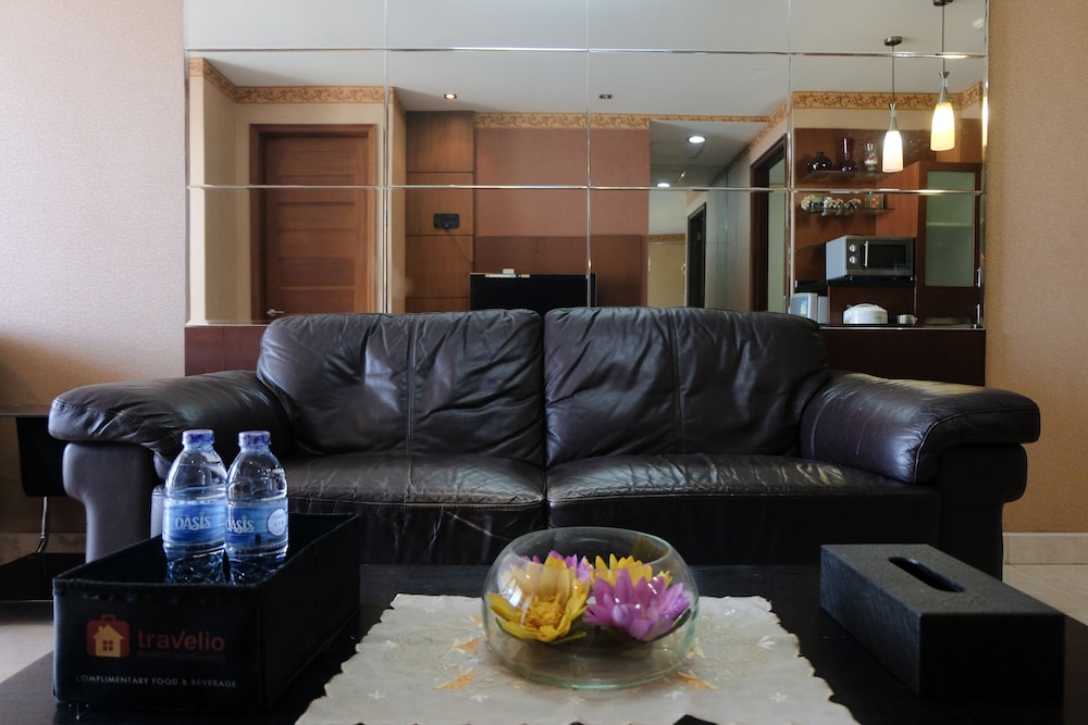 spacious and modern 2br at apartment dago butik