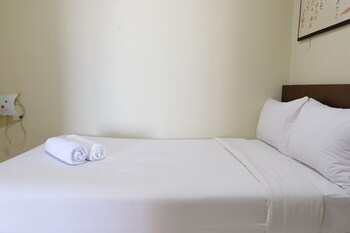 spacious and modern 2br at apartment dago butik