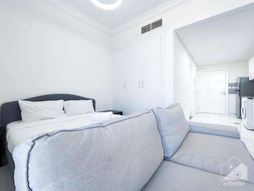 spacious studio with balcony in al majan