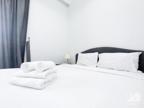 spacious studio with balcony in al majan