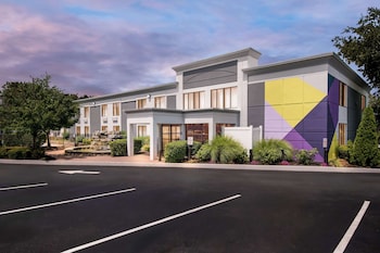 spark by hilton hummelstown hershey