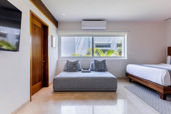 capitalia tres mares beach residences and marina