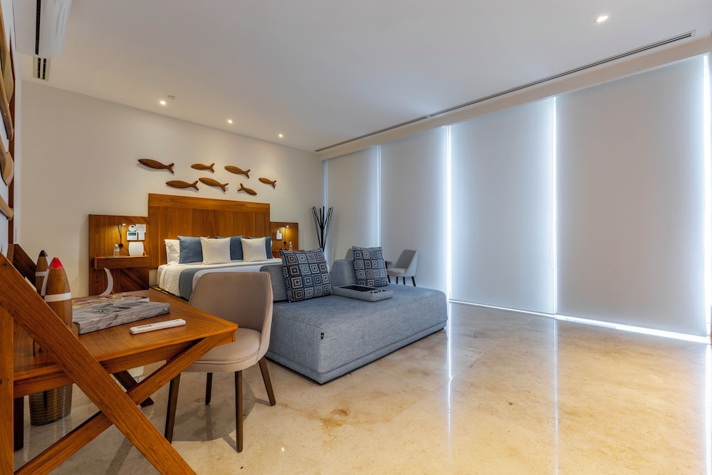 capitalia tres mares beach residences and marina