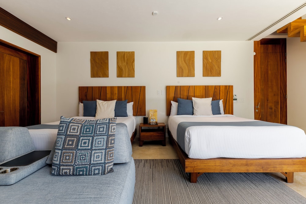 capitalia tres mares beach residences and marina