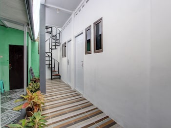 spot on 92490 casa homestay syariah
