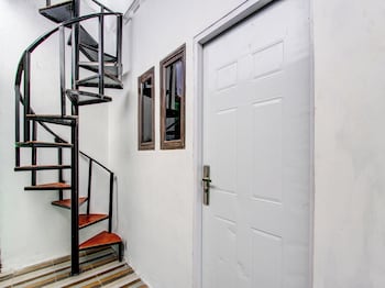 spot on 92490 casa homestay syariah