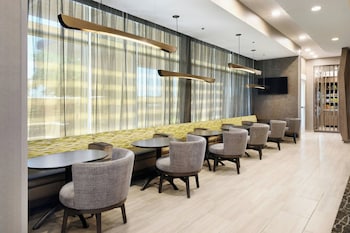 springhill suites by marriott dothan