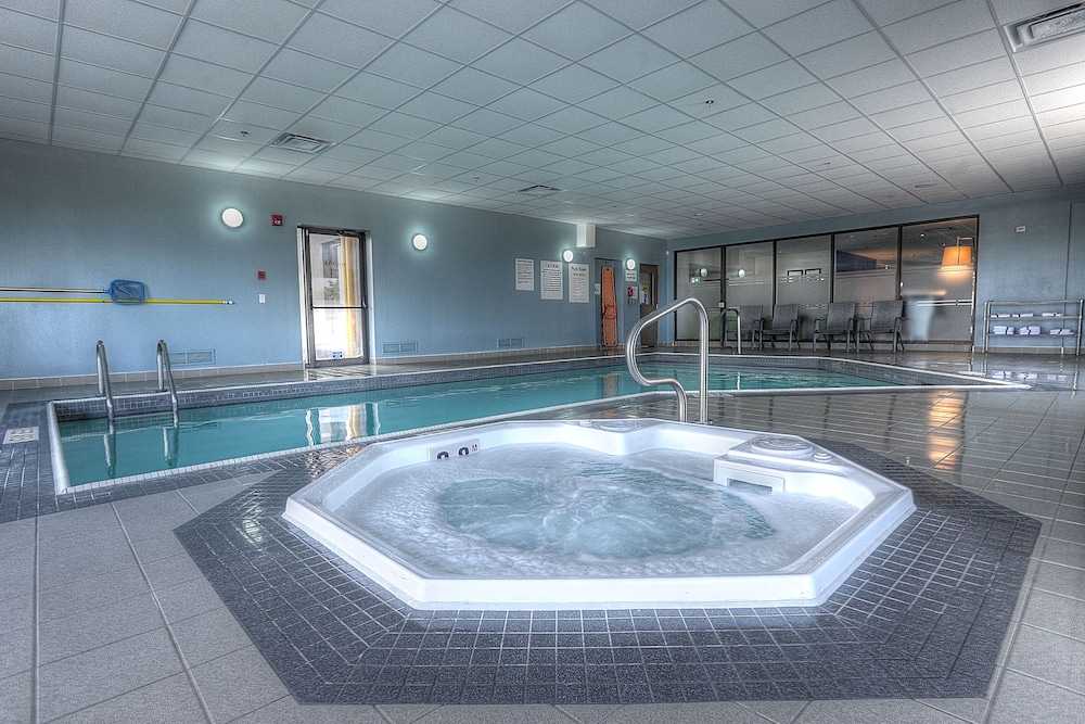 holiday inn express and suites toronto airport west by ihg