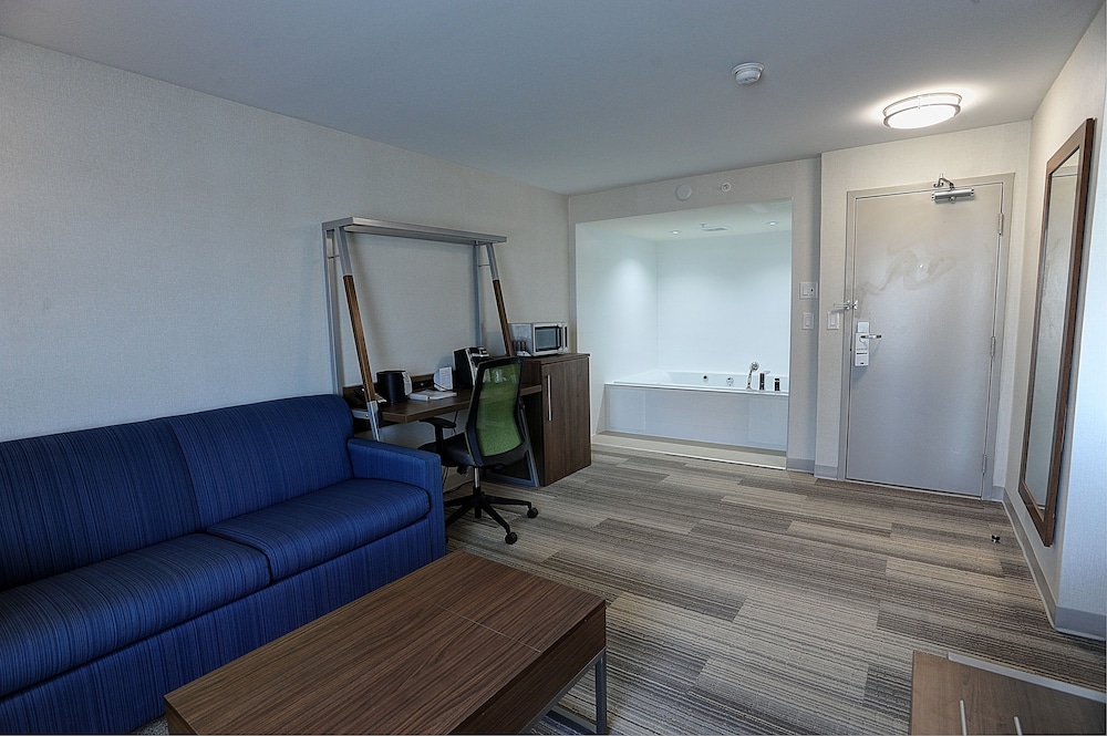 holiday inn express and suites toronto airport west by ihg