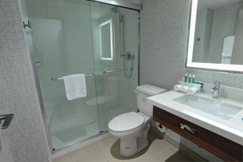 holiday inn express and suites toronto airport west by ihg