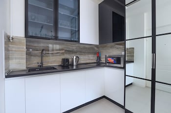 stay inn on amiryan 26 4