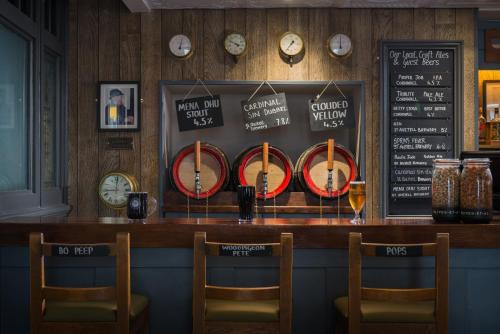 rashleigh arms