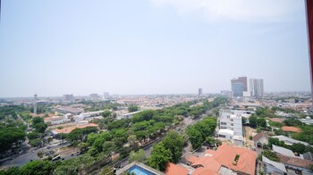 strategic and homey studio at tamasari papilio apartment