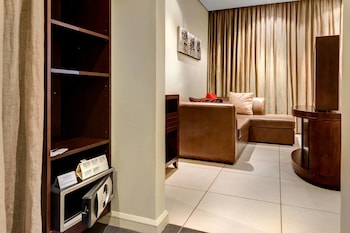 protea hotel transit o r tambo airport