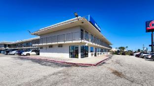 studio 6 galveston tx