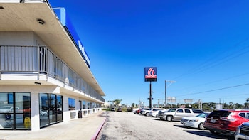 Studio 6 Galveston, Tx,,2 star