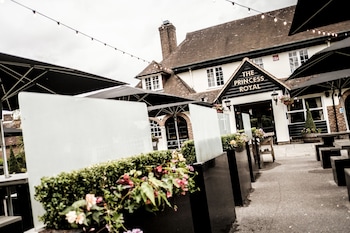 The Princess Royal,Farnham>>Farnborough,4 star