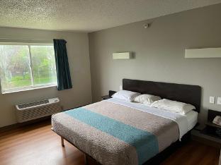 studio 6 indianapolis in southport