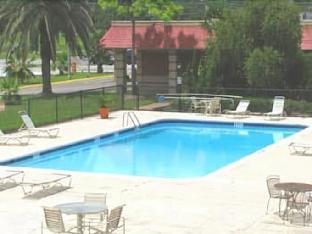 studio 6 lake jackson tx