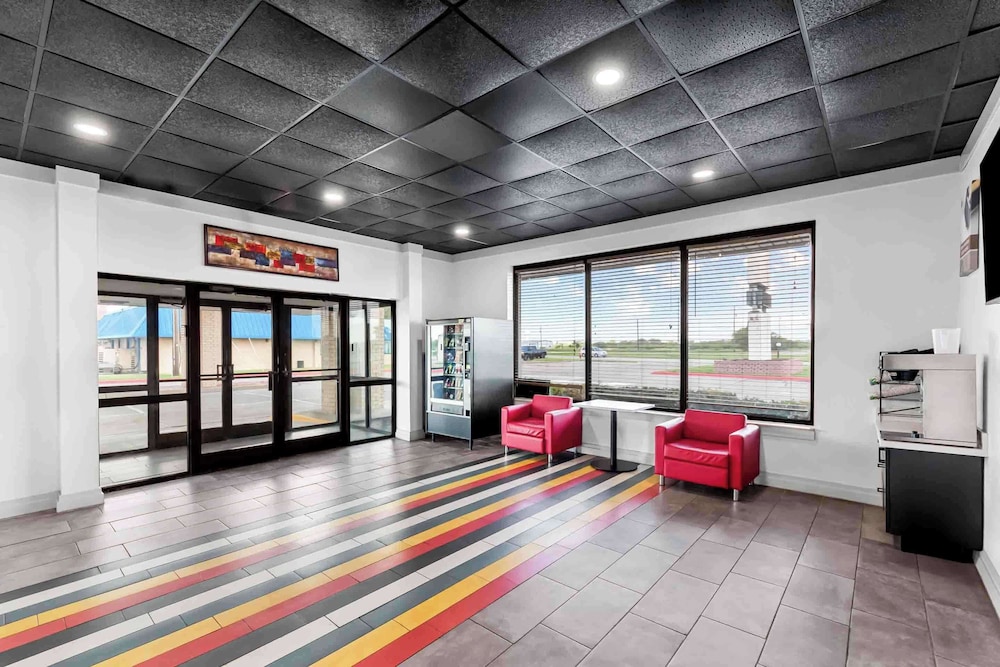 studio 6 port lavaca tx
