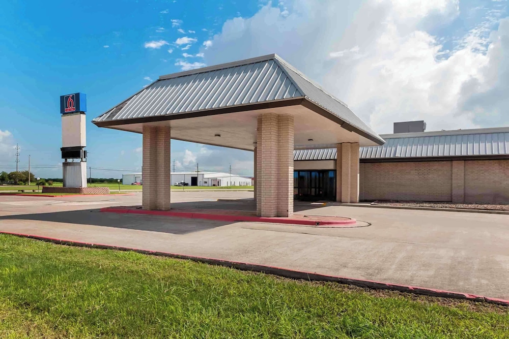 studio 6 port lavaca tx