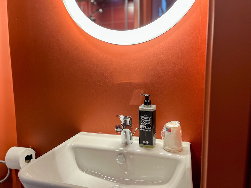 greet hotel montpellier aeroport parc des expos