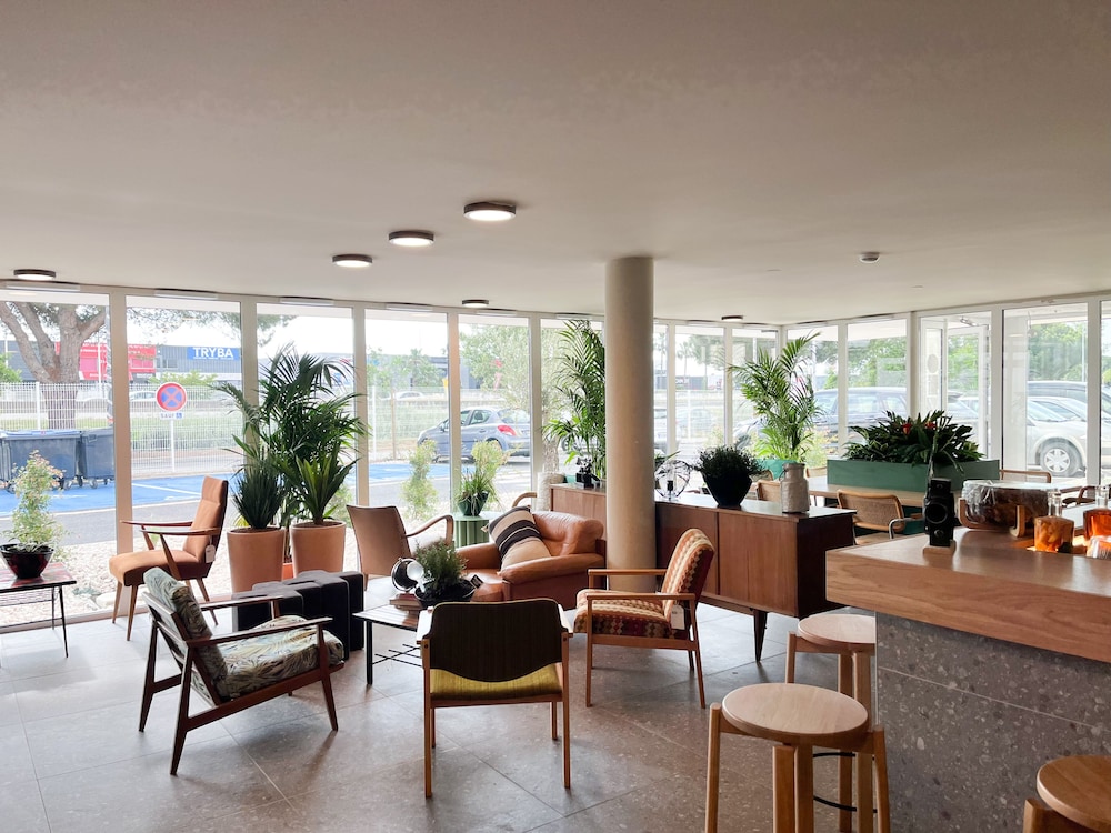 greet hotel montpellier aeroport parc des expos