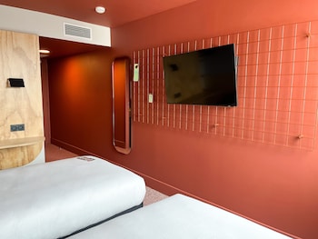 greet hotel montpellier aeroport parc des expos