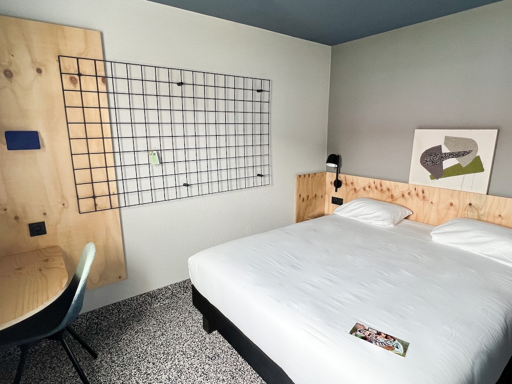 greet hotel montpellier aeroport parc des expos