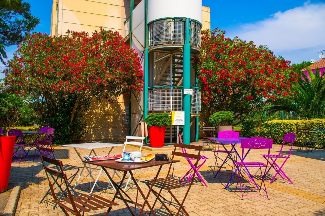 greet hotel montpellier aeroport parc des expos