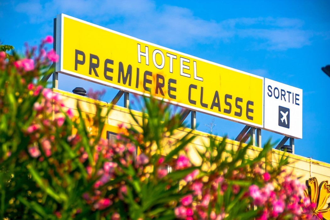 greet hotel montpellier aeroport parc des expos