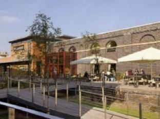 premier inn wolverhampton city centre