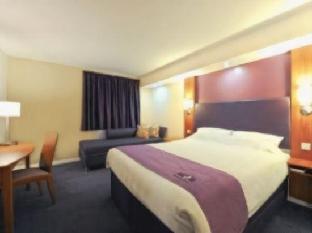 premier inn wolverhampton city centre