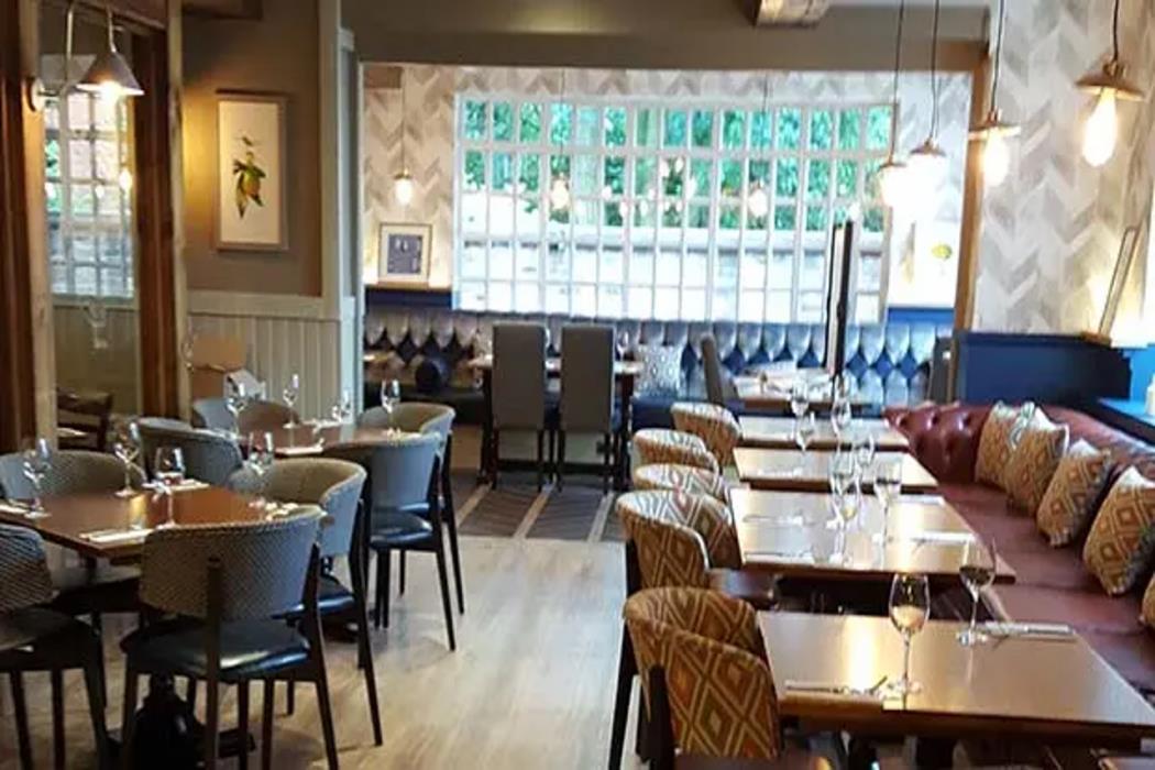 premier inn wirral greasby