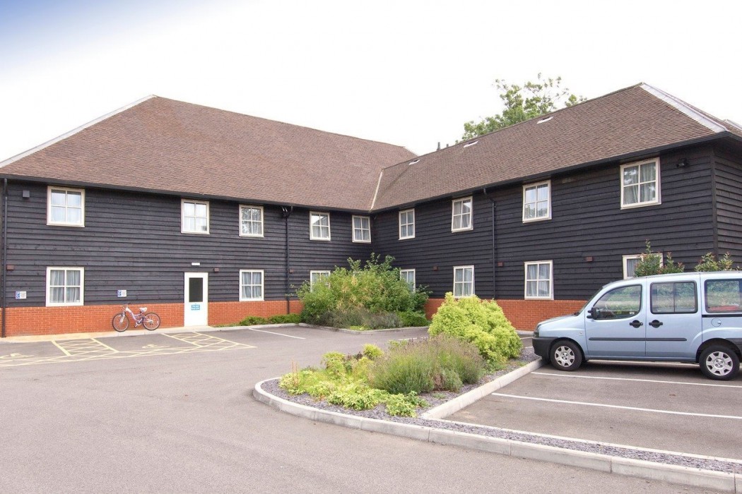 premier inn tonbridge north