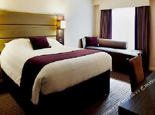 premier inn stafford north spitfire