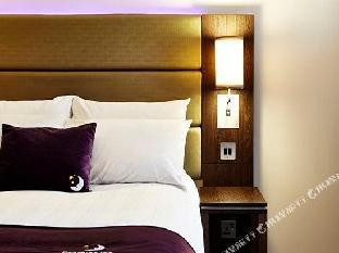 premier inn stafford north spitfire