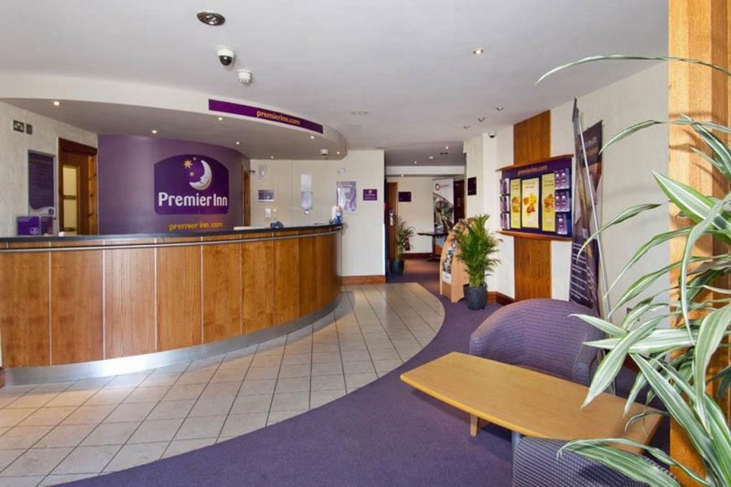 premier inn plymouth sutton harbour