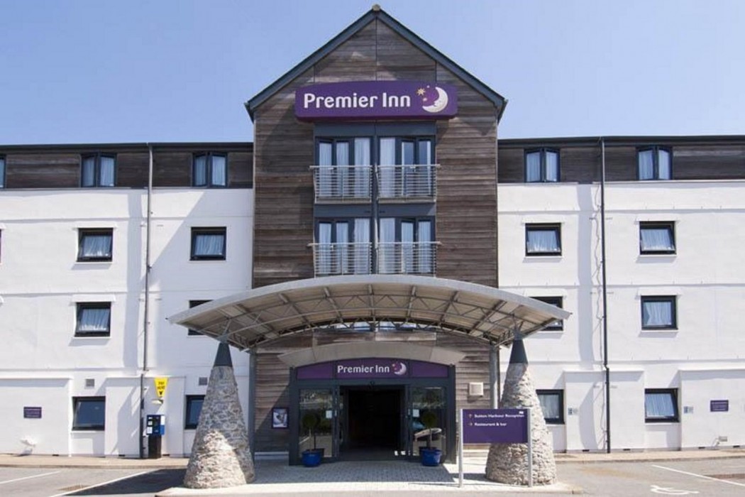 premier inn plymouth sutton harbour
