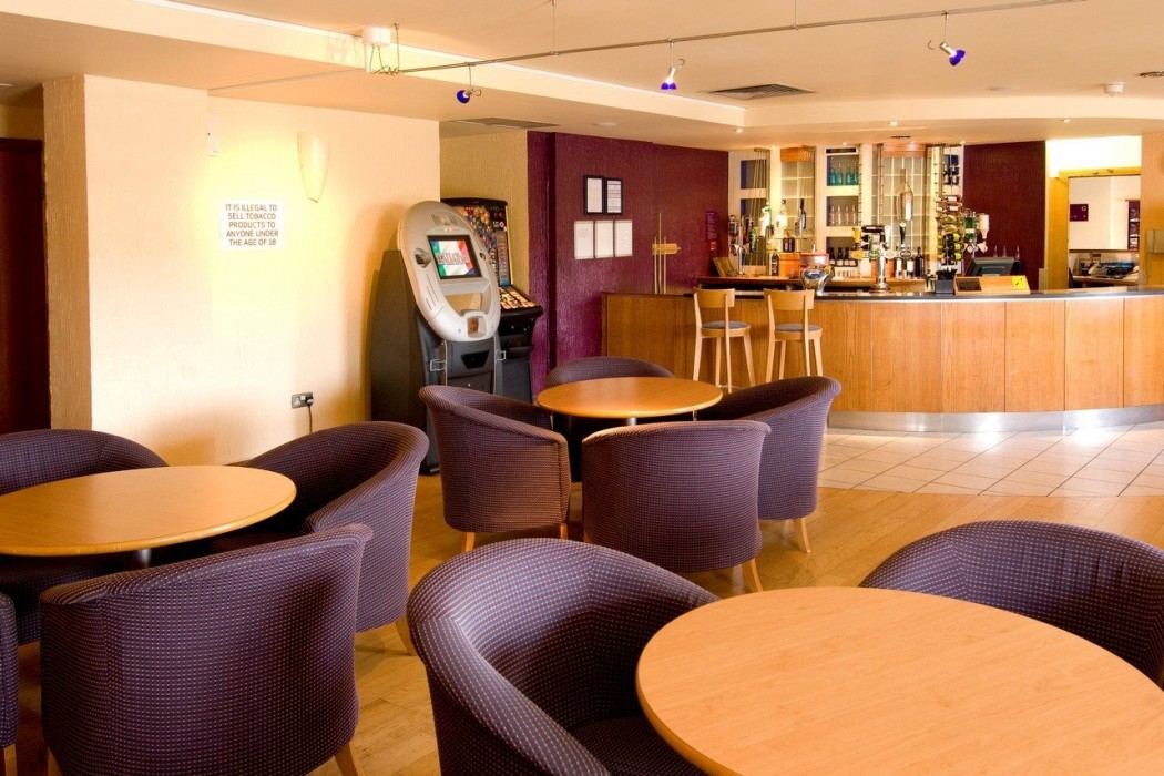 premier inn plymouth sutton harbour