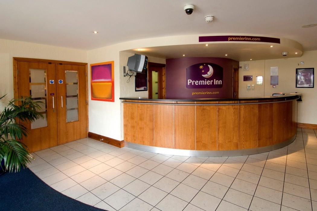 premier inn plymouth sutton harbour