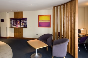 premier inn plymouth sutton harbour