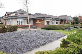 premier inn nottingham castle marina