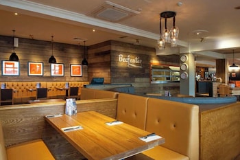 premier inn nottingham castle marina