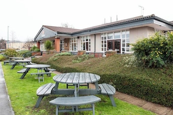 premier inn nottingham castle marina