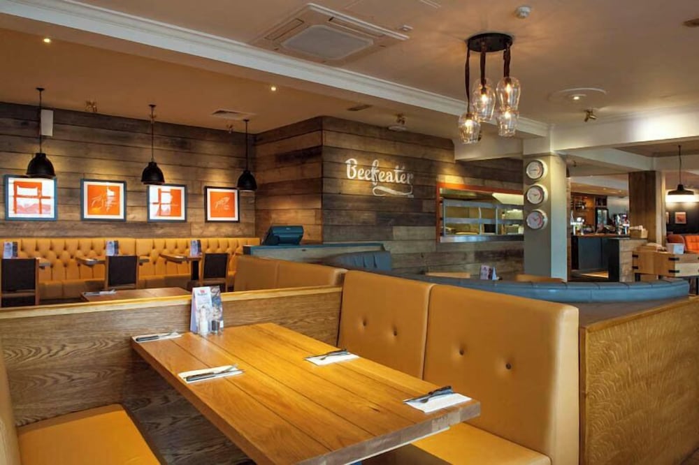 premier inn nottingham castle marina