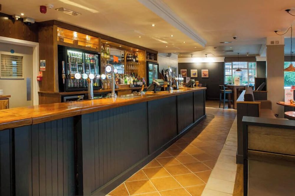 premier inn nottingham castle marina