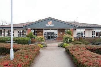 premier inn nottingham castle marina