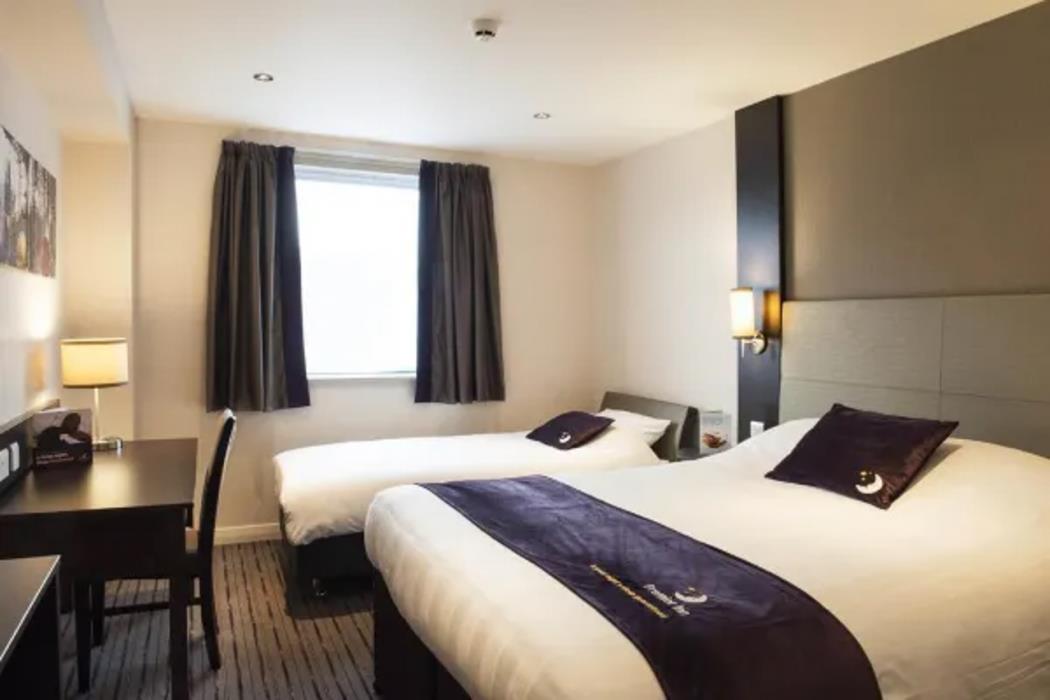 premier inn manchester wilmslow