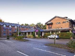 premier inn manchester wilmslow